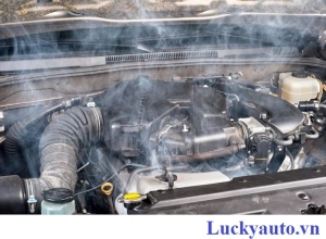 Két nước ô tô bị hỏng và cách khắc phục