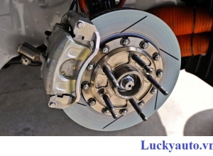 Thời điểm nên thay má phanh cho xe Mercedes