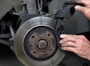 Hé lộ: Làm sao để nhận biết má phanh đã bị mòn