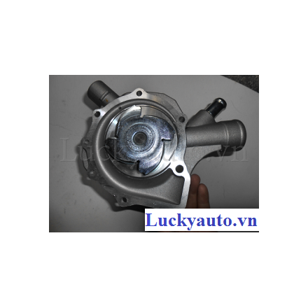 Bơm nước xe Mercedes C200 Kompressor 