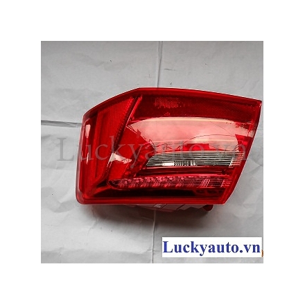 Đèn hậu RH miếng ngoài xe Audi A6 đời 2012