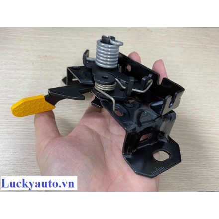 Ổ ngậm khóa cửa xe Mercedes GLA250 2014_ A2468800460